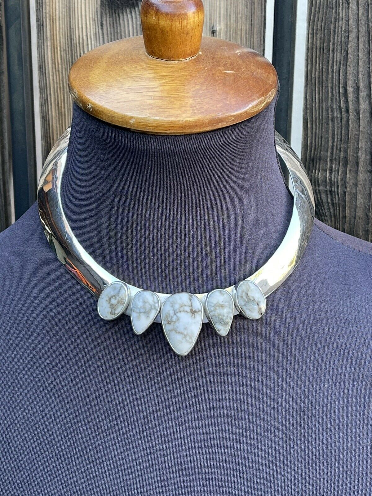 Navajo Sterling Silver White Buffalo 5 Stone Choker Necklace Signed