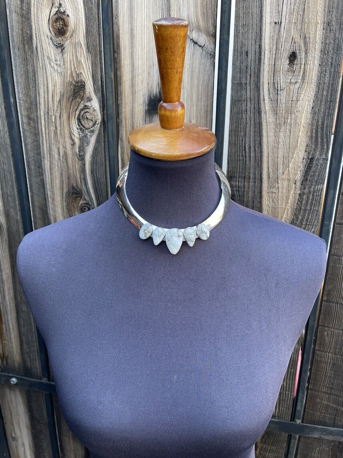 Navajo Sterling Silver White Buffalo 5 Stone Choker Necklace Signed
