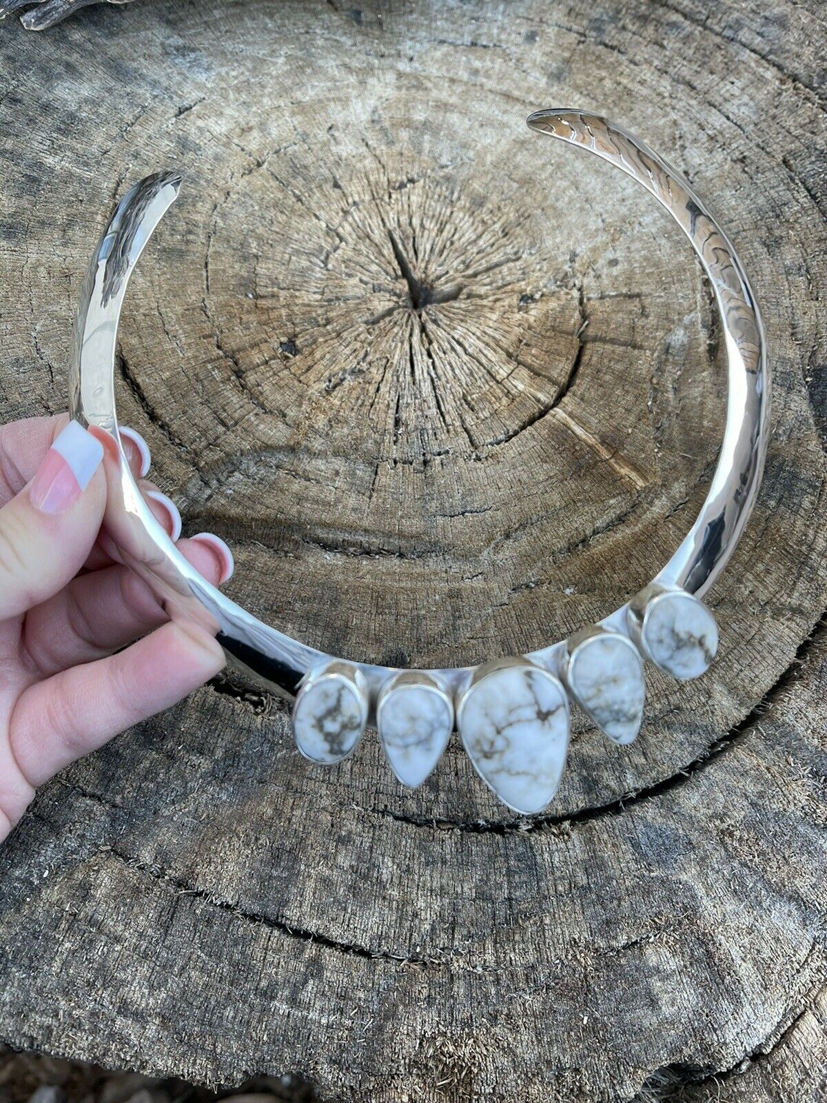 Navajo Sterling Silver White Buffalo 5 Stone Choker Necklace Signed