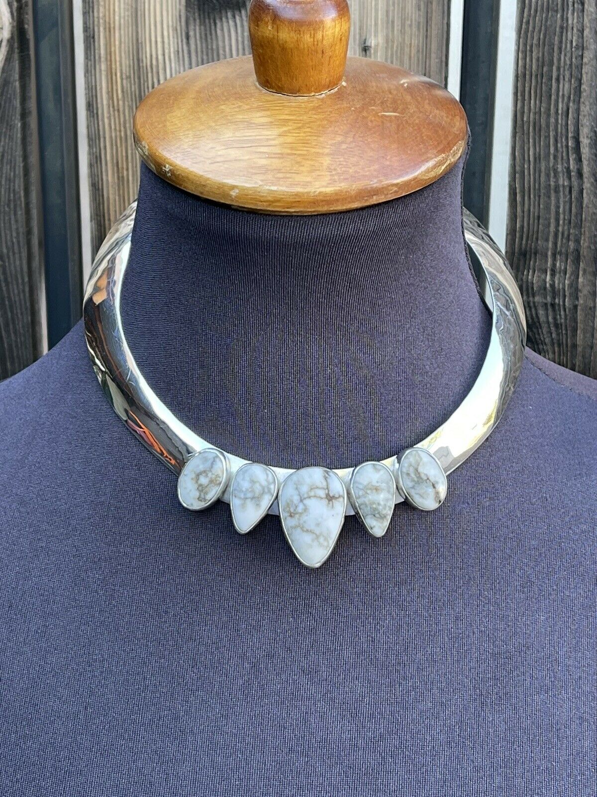 Navajo Sterling Silver White Buffalo 5 Stone Choker Necklace Signed