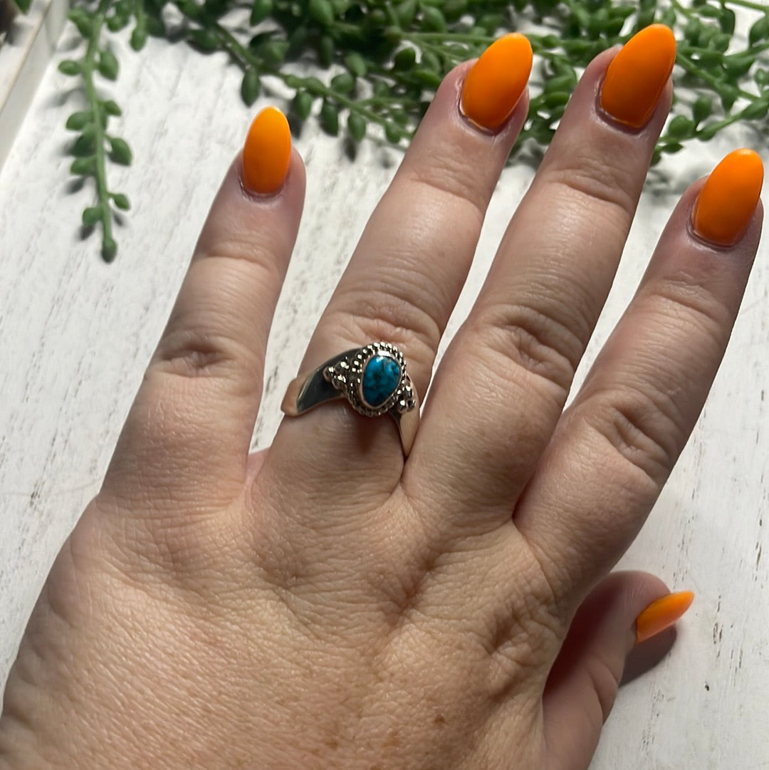 Navajo Sterling Silver Single Stone Turquoise V Cut Ring