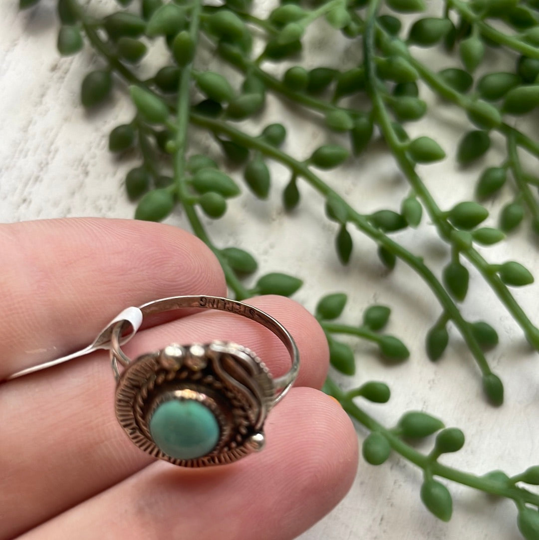 Navajo Single Stone Turquoise Sterling Silver Ring