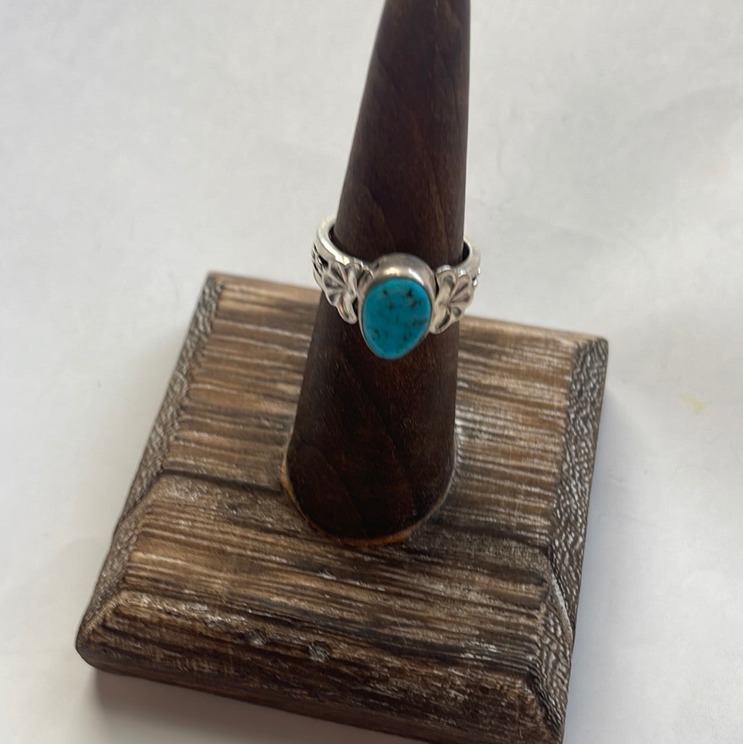 Navajo Sterling Silver Single Stone Turquoise Twisted Band Ring