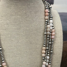 Load image into Gallery viewer, Navajo Pink Conch &amp; Sterling Silver Beaded Necklace 20”