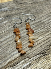 Load image into Gallery viewer, Navajo Sterling Silver Cream Quartz Chip Dangle Earrings