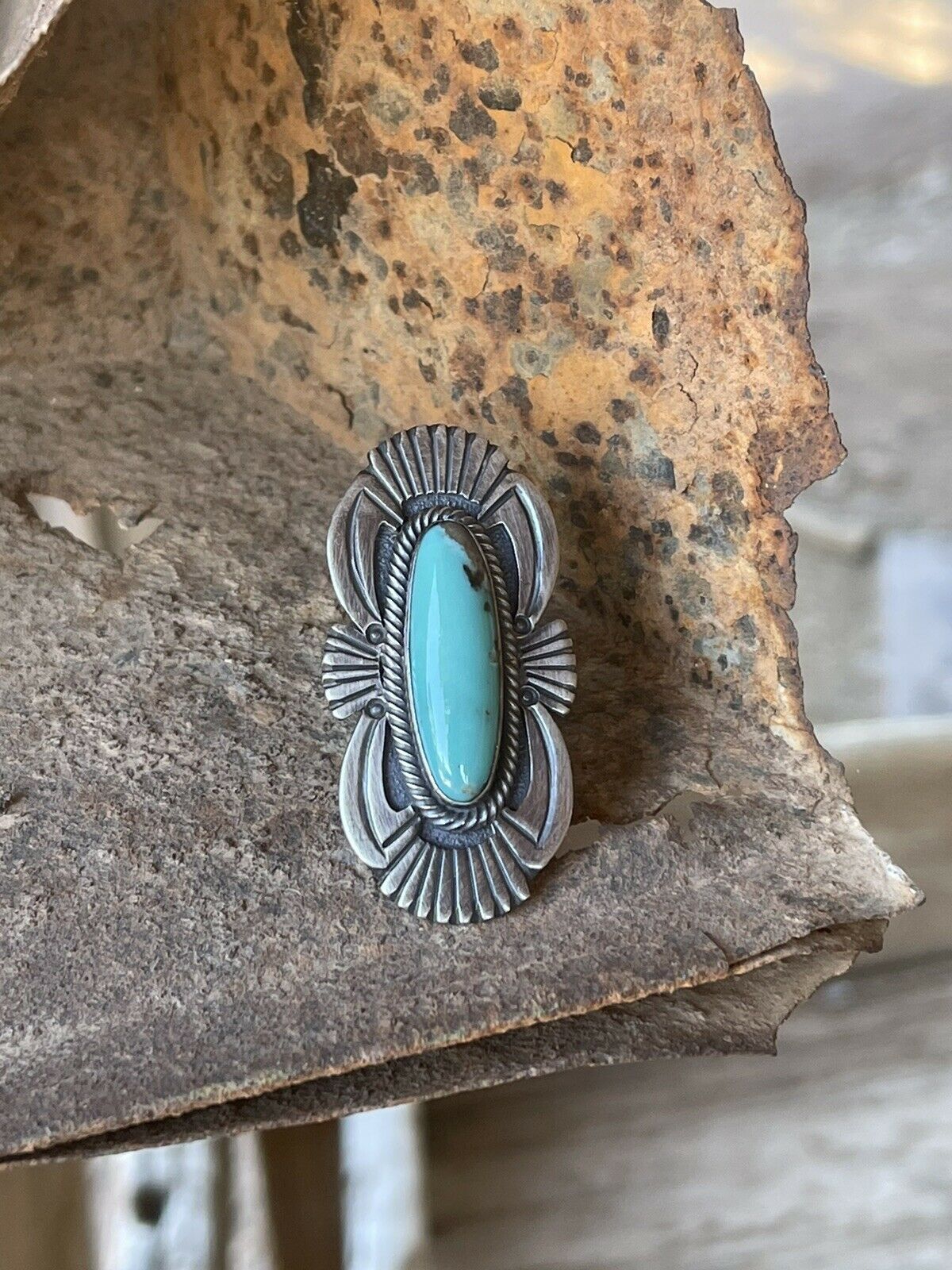 Navajo Handmade Turquoise & Sterling Silver Navajo Deco Ring Size 7.5