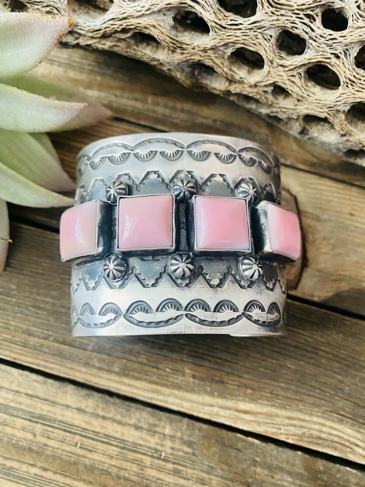Navajo Queen Pink Conch Shell  & Sterling Silver Cuff Bracelet Signed
