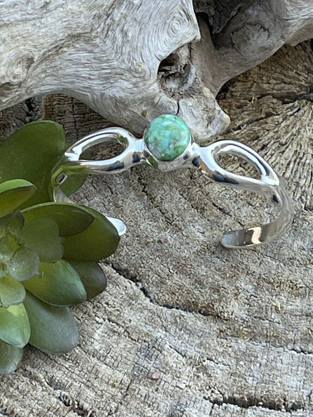 Navajo Sterling Silver Elegant Green Turquoise Cuff Bracelet