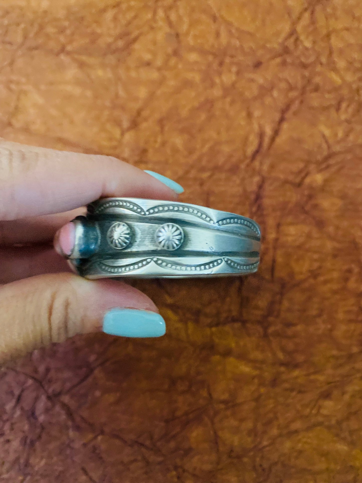 Navajo Queen Pink Conch Shell & Sterling Silver Cuff Bracelet By Chimney Butte