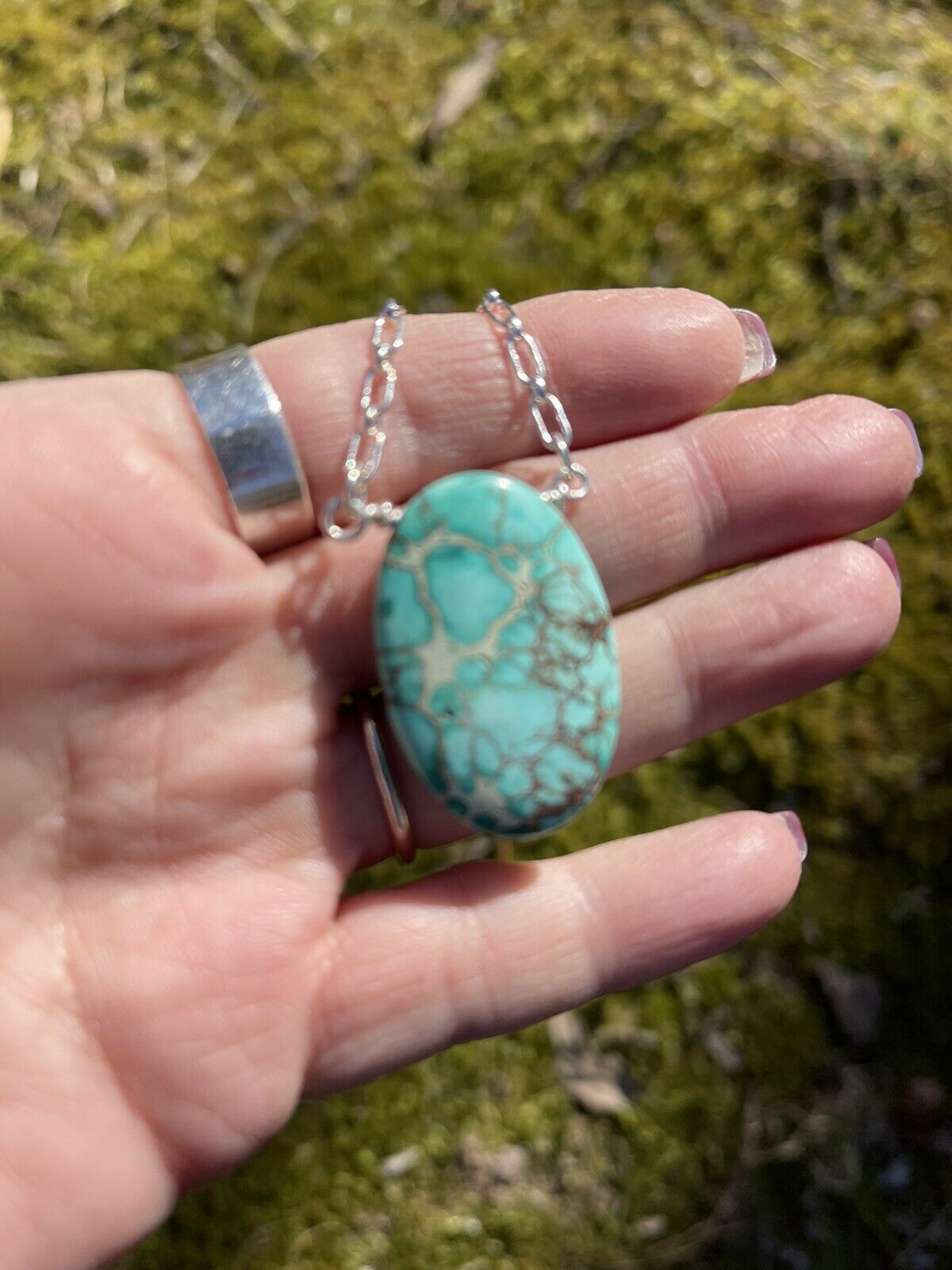 Navajo Kingman Turquoise & Sterling Silver Oval Necklace