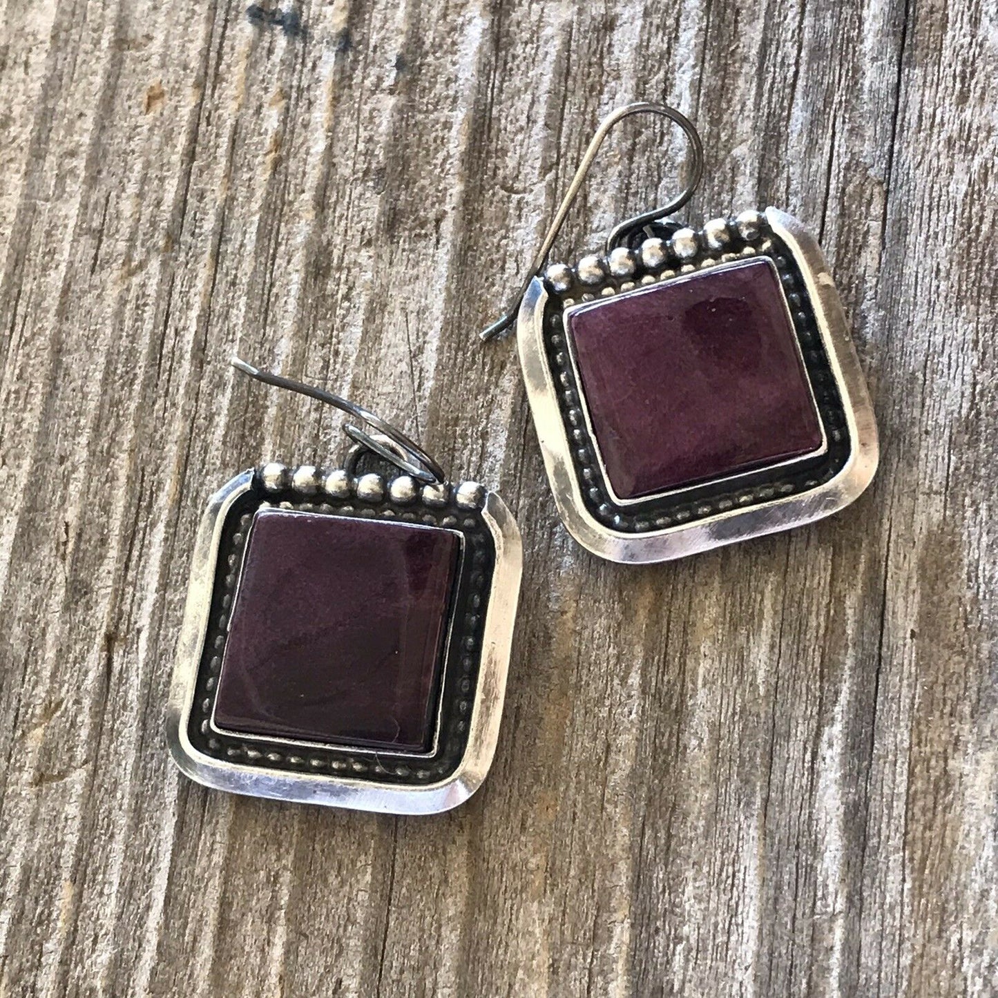 Navajo Sterling Silver  Purple Spiny Oyster Dangle Earrings