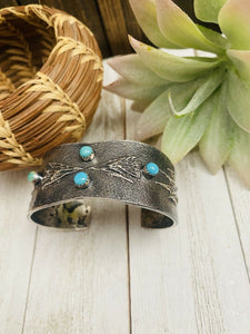 Navajo Old Pawn Vintage Turquoise & Sterling Silver Tufa Cast Cuff Bracelet
