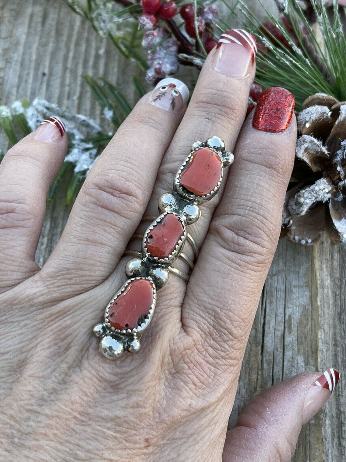 Navajo Sterling Silver Natural Coral Three Stone RIng Sz 5.5