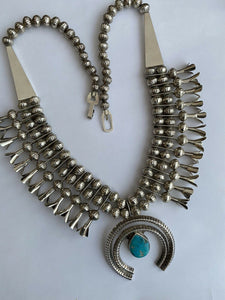 Vintage Navajo 1970’s Kingman Turquoise & Sterling Squash Blossom Necklace