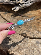 Load image into Gallery viewer, Navajo Sterling Robin Blue Turquoise Southwest Rope Bracelet Cuff