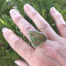 Load image into Gallery viewer, Navajo Royston Turquoise &amp; Sterling Silver Rope Style  Ring Size 6