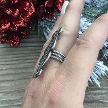 Load image into Gallery viewer, Beautiful Navajo Sterling Ring Size 7.5