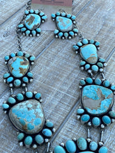 Load image into Gallery viewer, Carico Lake Turquoise Necklace Set By Kathleen Chavez Signed
