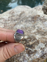 Load image into Gallery viewer, Navajo Purple Spiny Oyster &amp; Sterling Silver Square Ring Signed &amp; Stamped