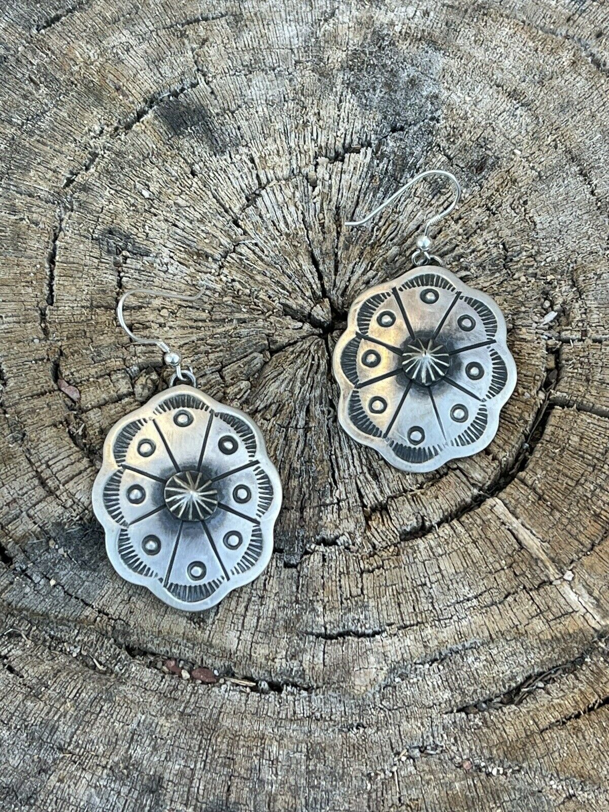 Beautiful Sterling Silver Open Ranch Circle Concho Dangle Earrings Chimney Butte