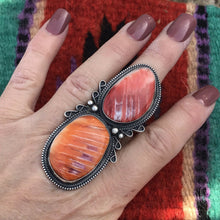 Load image into Gallery viewer, Orange Spiny Oyster &amp; Sterling Silver Ring Size 7.5