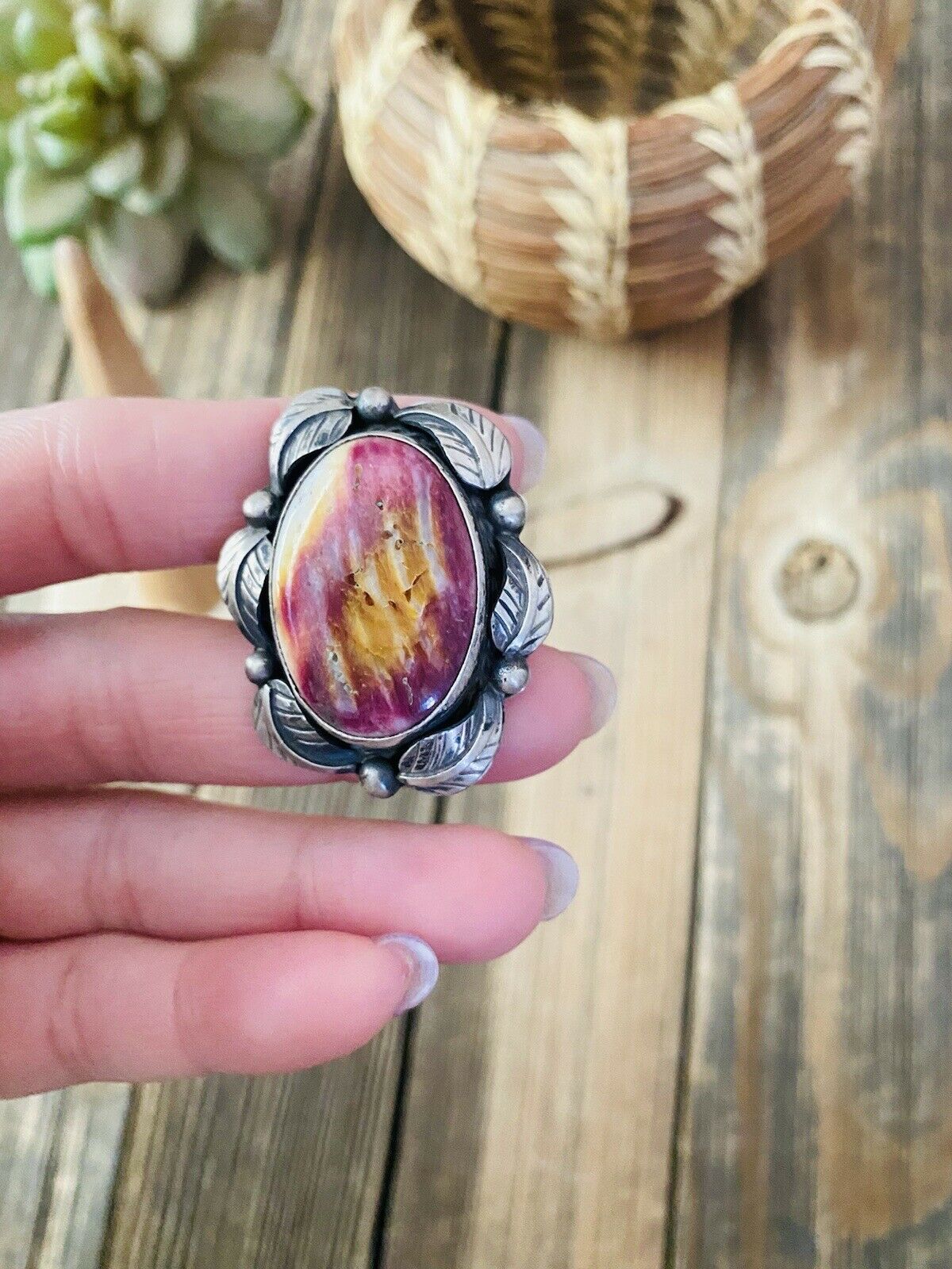 Beautiful Purple Spiny & Sterling Silver Navajo Ring Size 6 By Betta Lee