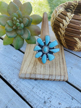 Load image into Gallery viewer, Navajo Turquoise &amp; Sterling Silver Cluster Ring Size 9