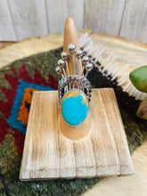 Load image into Gallery viewer, Navajo Royston Turquoise &amp; Sterling Silver Crown Ring Size 7.5