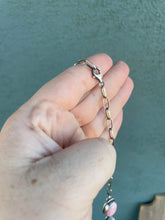 Load image into Gallery viewer, Navajo Queen Pink Conch Shell And Sterling Silver Lariat Necklace