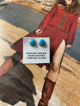 Load image into Gallery viewer, Navajo Turquoise And Sterling Silver Studs rope wrap 1/4”