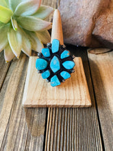 Load image into Gallery viewer, Navajo Kingman Turquoise &amp; Sterling Silver Cluster Ring Size 8.5
