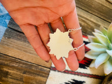 Load image into Gallery viewer, Handmade Sterling Silver &amp; Pink Conch Shell Cluster Necklace