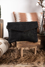 Load image into Gallery viewer, The Mila Clutch - Black