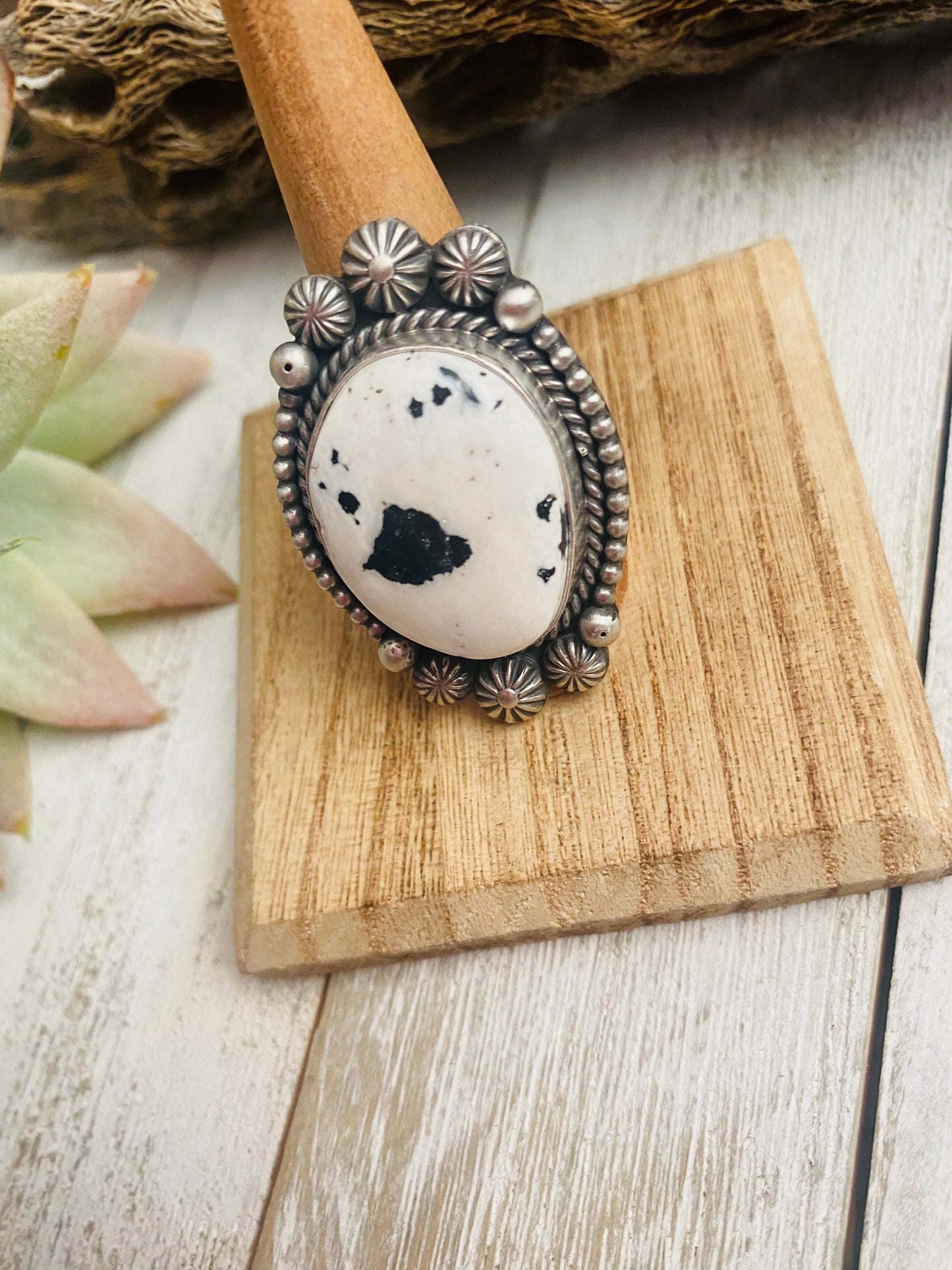 Navajo Sterling Silver And White Buffalo Ring Size 8.75