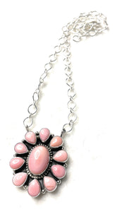 Navajo Queen Pink Conch Shell And Sterling Silver Necklace Signed Sheila