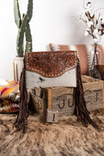 Load image into Gallery viewer, The Earp Cowhide Purse
