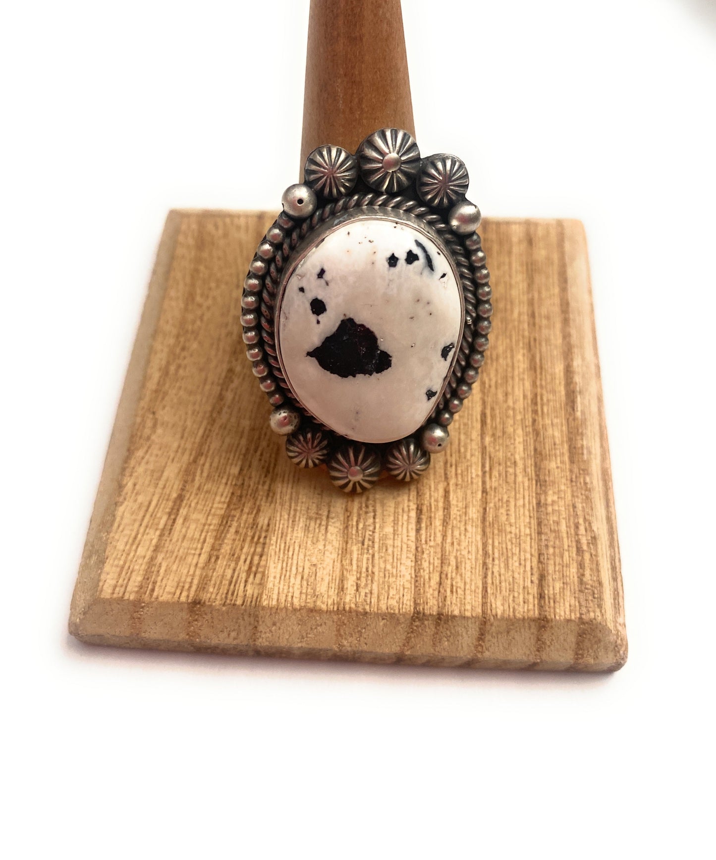 Navajo Sterling Silver And White Buffalo Ring Size 8.75