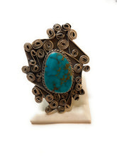 Load image into Gallery viewer, Kingman Turquoise And Sterling Silver Navajo Ring Size 8.5