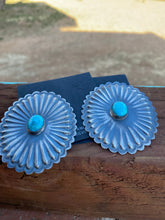 Load image into Gallery viewer, Dale Morgan Navajo Kingman Turquoise &amp; Sterling Concho studs
