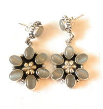 Load image into Gallery viewer, Handmade Agate And Sterling Silver Cluster Dangle Earrings