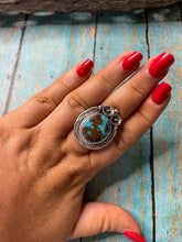 Load image into Gallery viewer, Old Pawn Navajo Sterling Silver &amp; Turquoise Ring Size 9