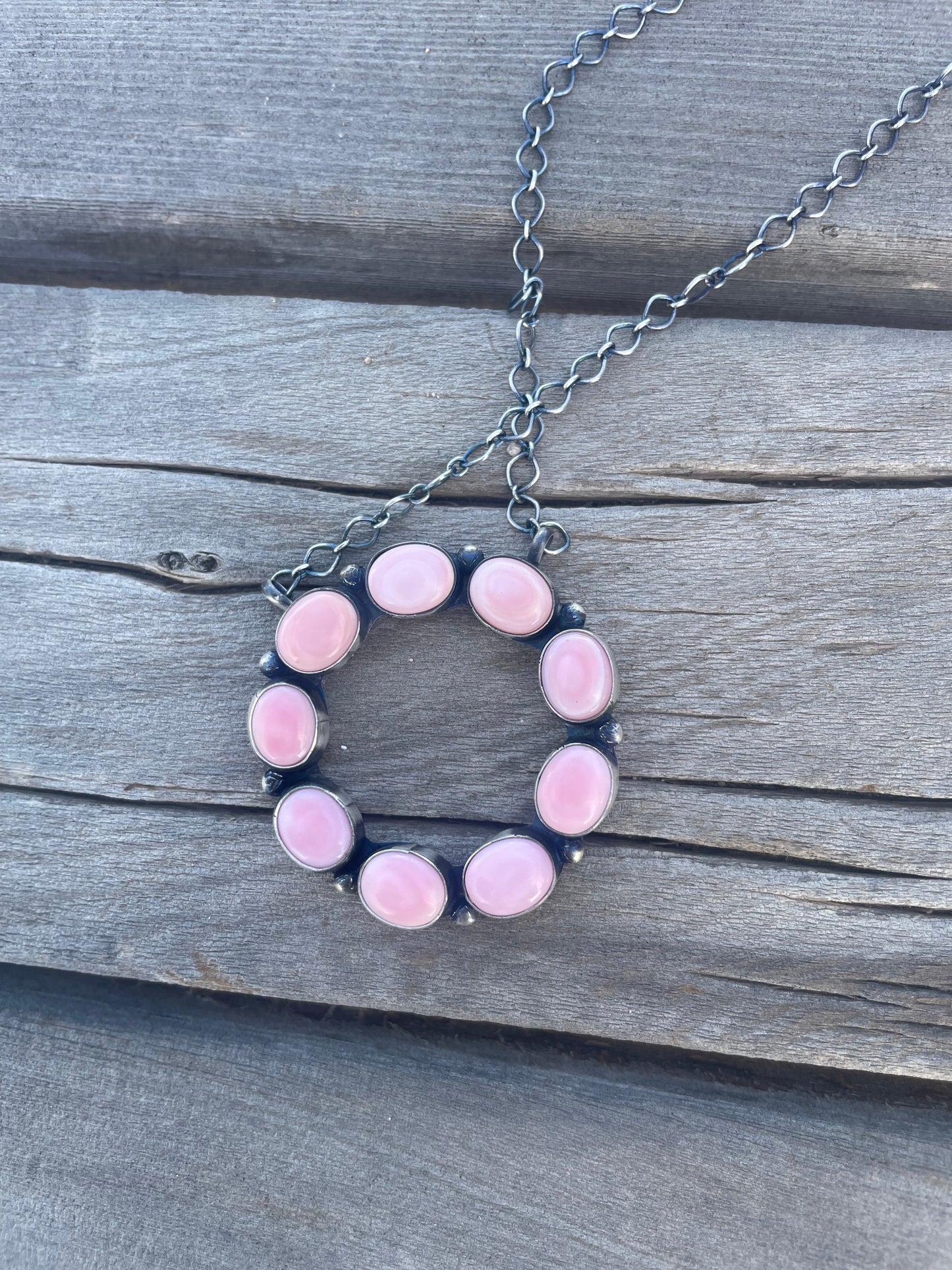 Navajo Queen Pink Conch Shell And Sterling Silver Circle Necklace Signed