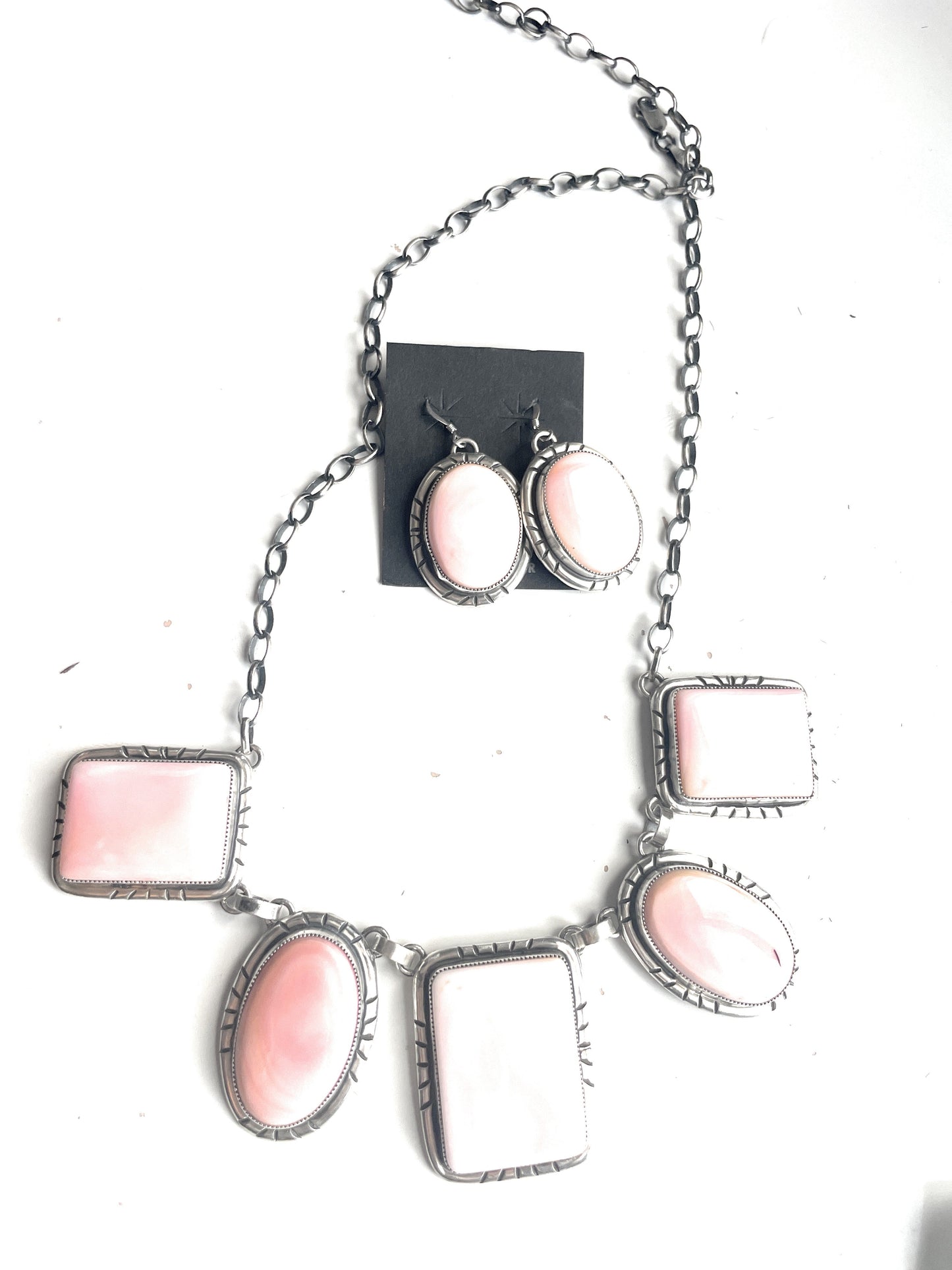 Navajo Queen Pink Conch Shell And Sterling Silver Necklace Earrings Set Signed